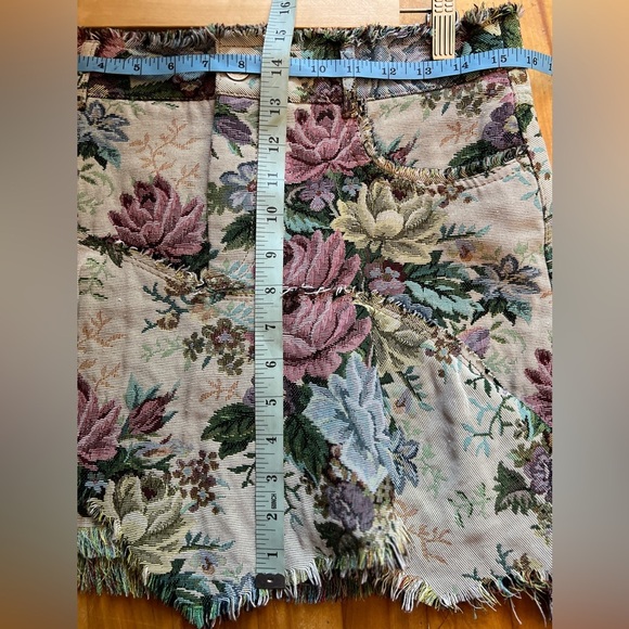 Zara Tapestry Style Floral Skirt M GUC 💐 - Picture 3 of 7